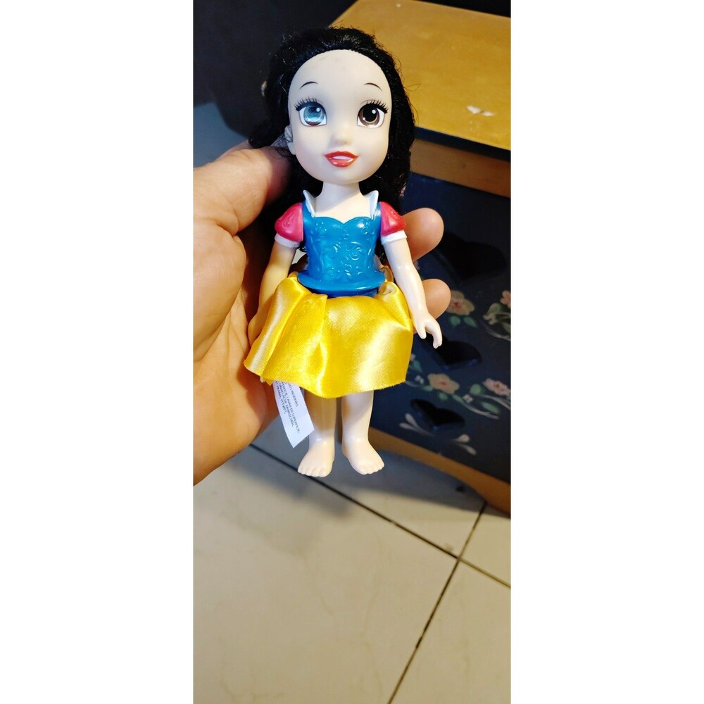 Disney Princess Snow White 6" Fashion Doll Collector Toy JAKKS Pacific